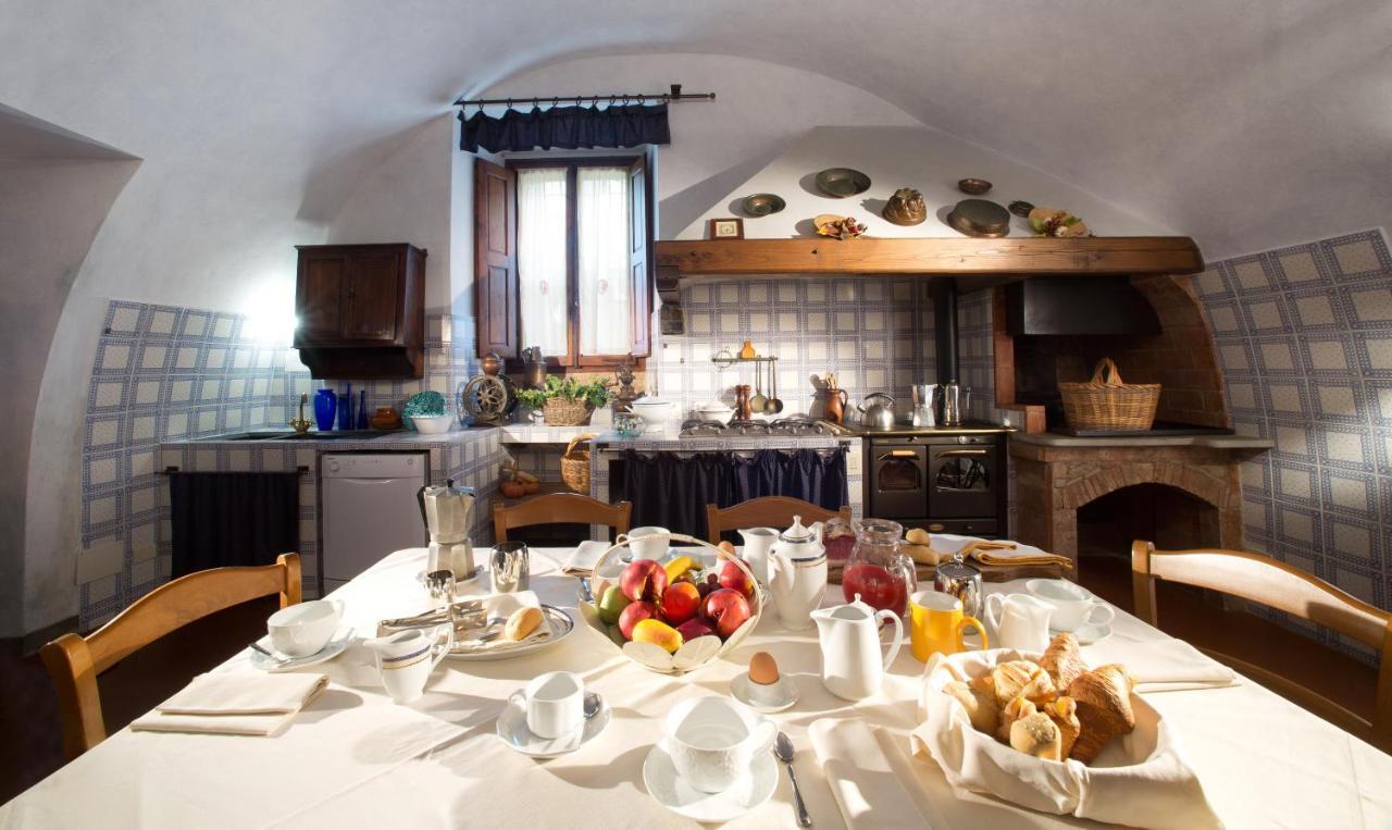 La Canonica Di Cortine Guest House Barberino di Val dʼElsa Eksteriør bilde