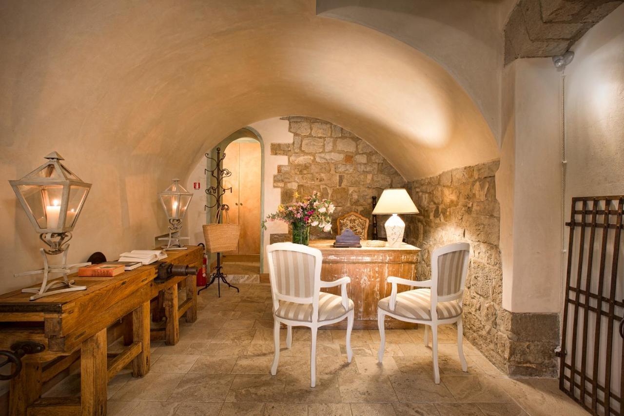 La Canonica Di Cortine Guest House Barberino di Val dʼElsa Eksteriør bilde